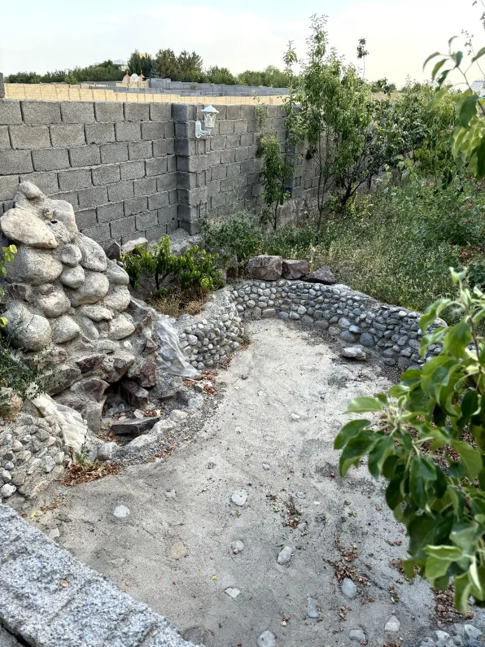 باغ همراه بنا ۴۰۰ م زیر فی بدلیل نیاز شدید