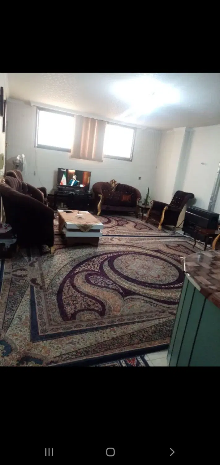 ۷۴متری دوخوابه مهرگان بزرگمهر
