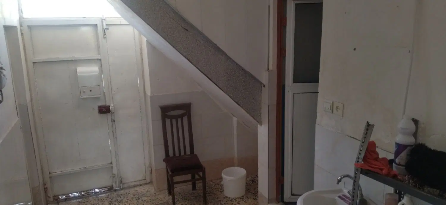 منزل۲۰۰متری کاملا جدا