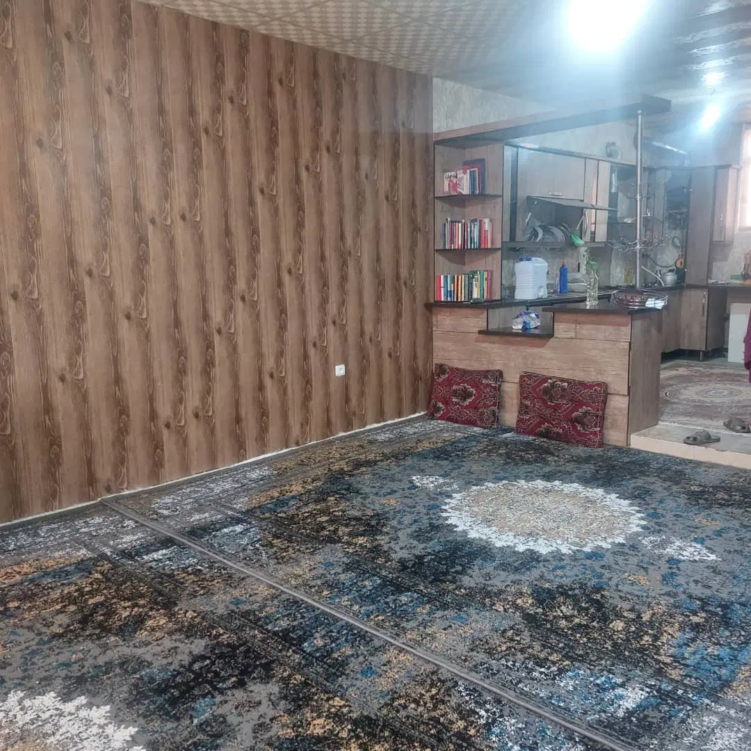 خانه طبقه همکف واقع در شاپورجان