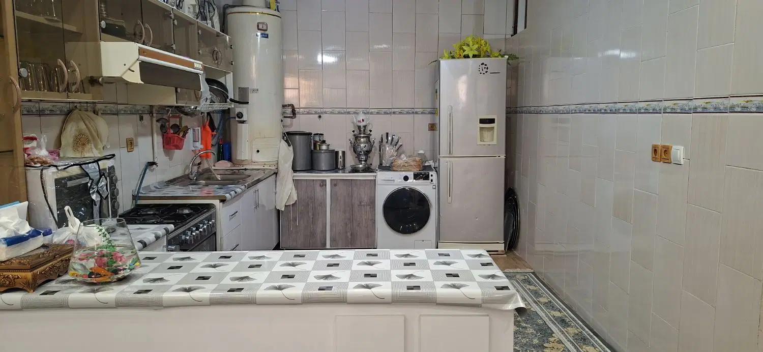 فروش ساختمان 2 طبقه موقعیت خوب