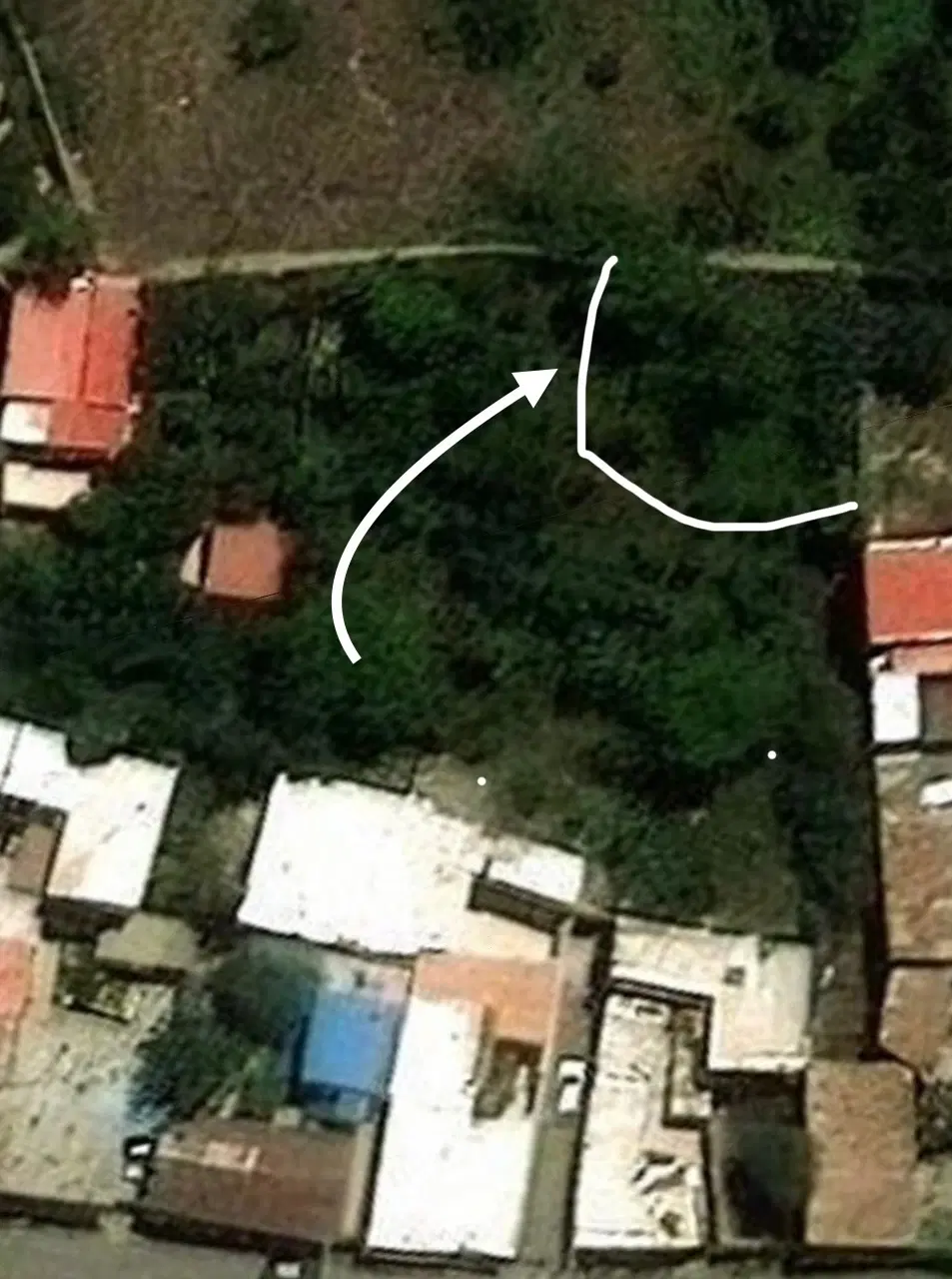 زمین ۲۵۰ متر