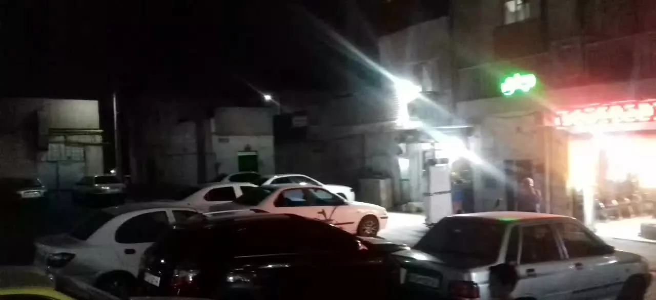 مغازه بر گذر  اصلی شهرری