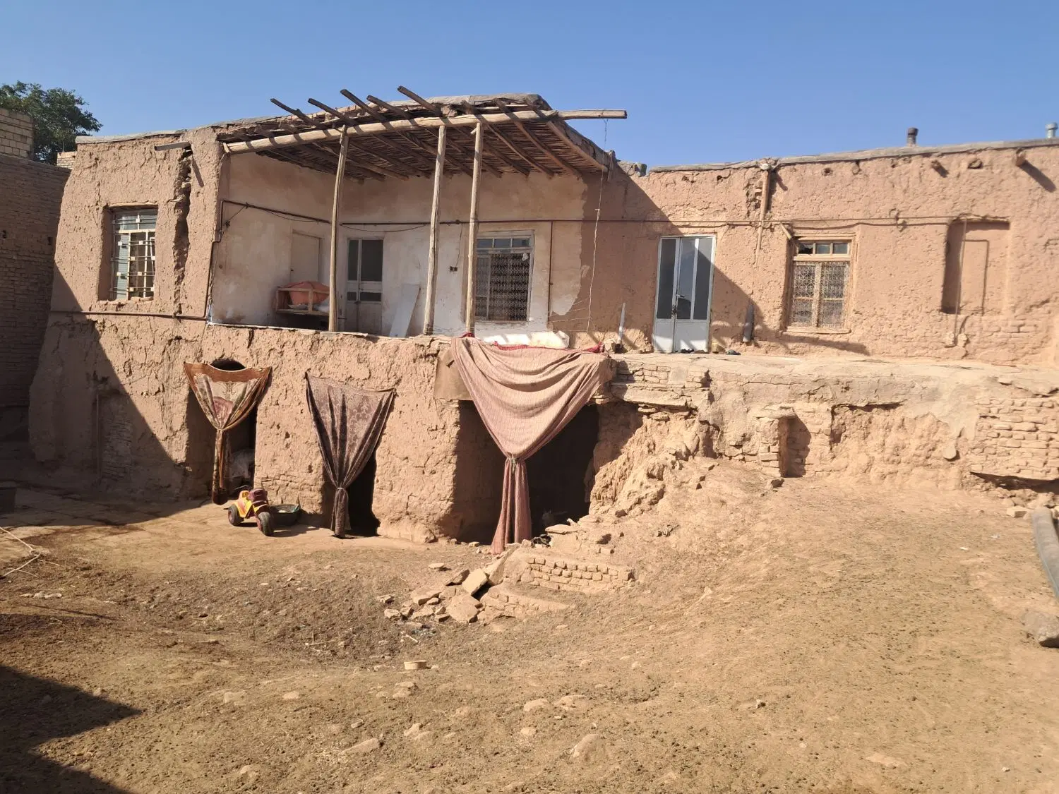 خانه کلنگی