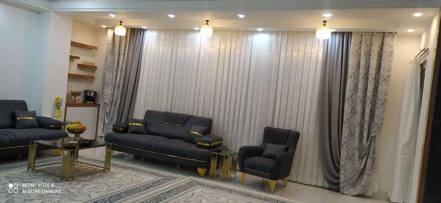 واحد آزادی ۱۷