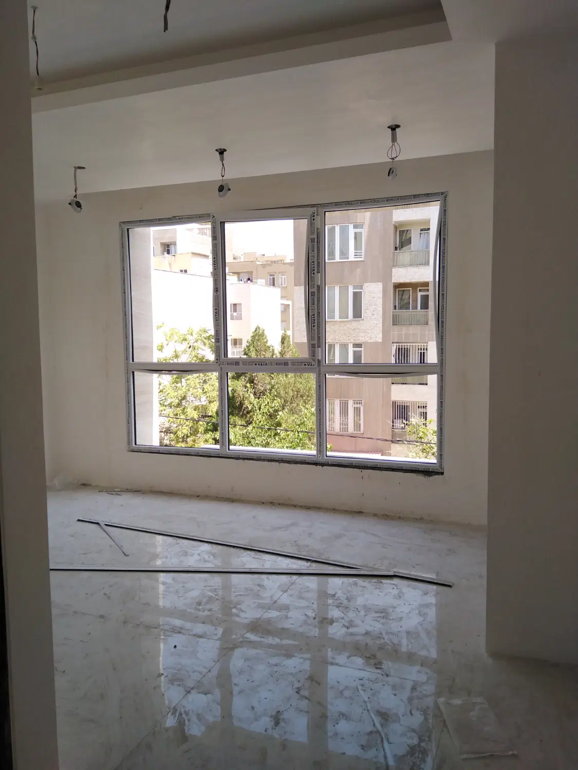 آپارتمان 146 متر 3 خواب رو به آفتاب *نوساز*