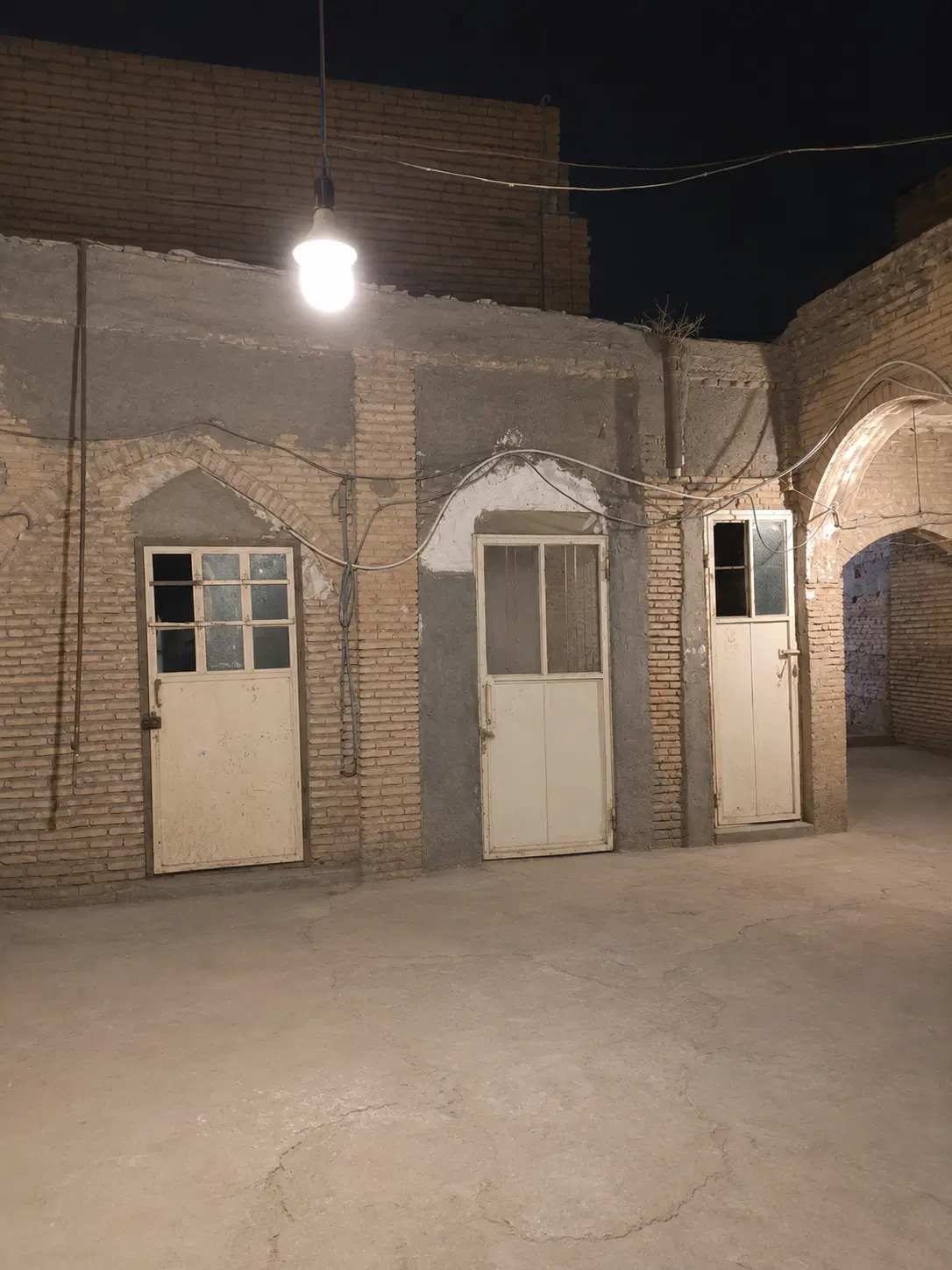 منزل ۲۰۰ متری قدیمی