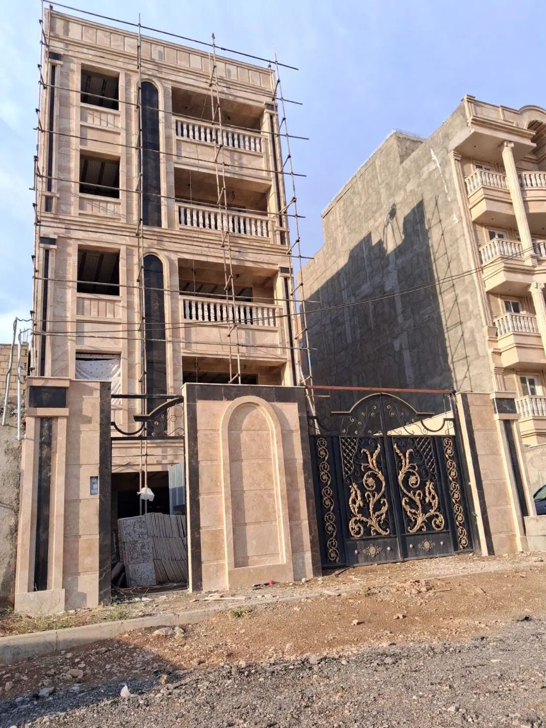 پیش فروش فوری واحد با شرایط مناسب