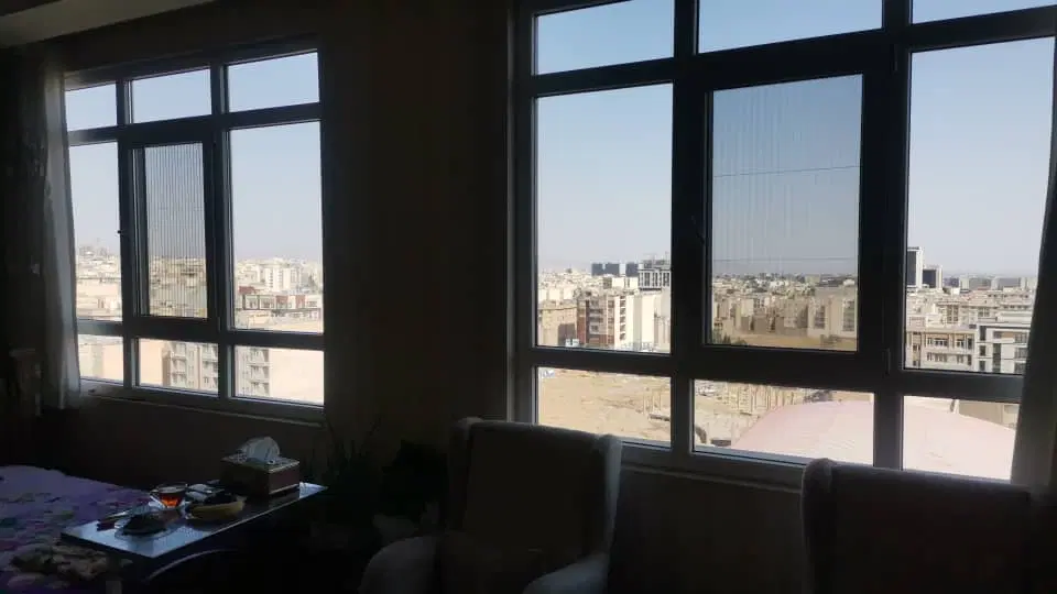 یک واحد 140متری در طبقه ۱۱ برج مجلل سولماز