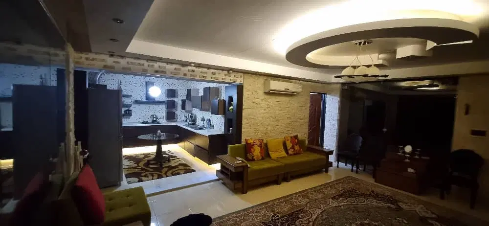 فروشی مناسب باغ رستوران  سفره خانه  یا گلخانه
