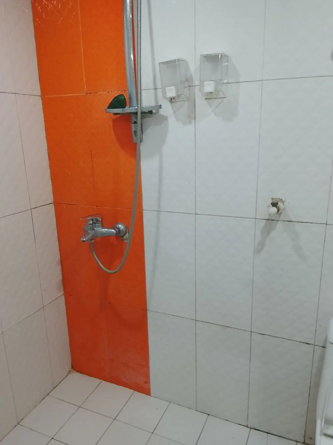 70متر یک خوابه فول امکانات روبه آفتاب