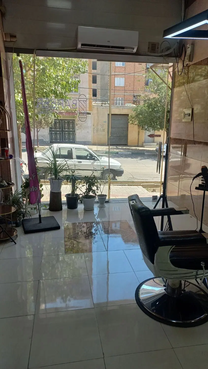 مغازه فروشی با تخفیف خوب