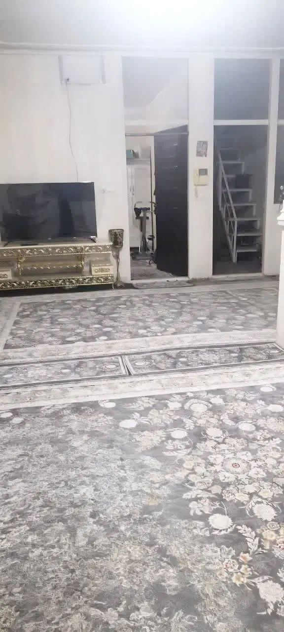 منزل ۱۰۰ متری