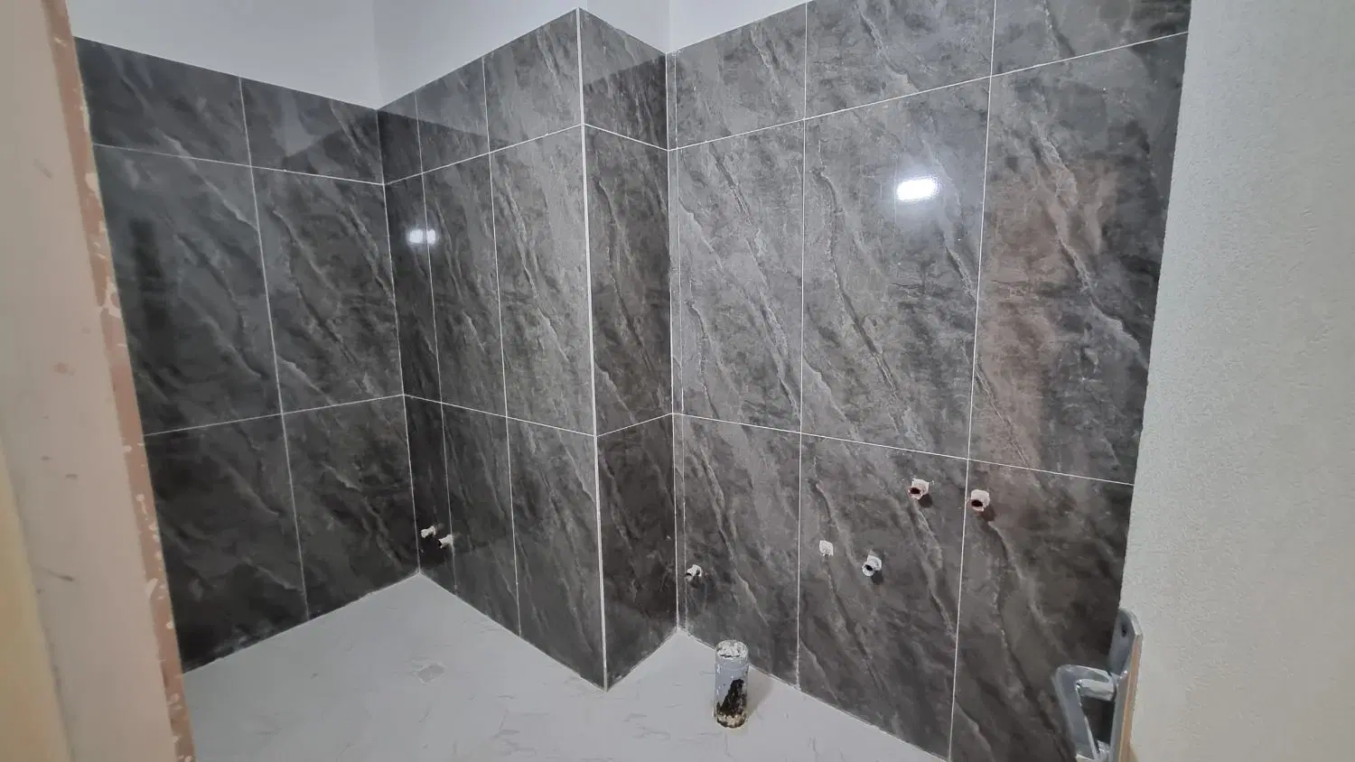 آپارتمان نوساز آماده تحویل