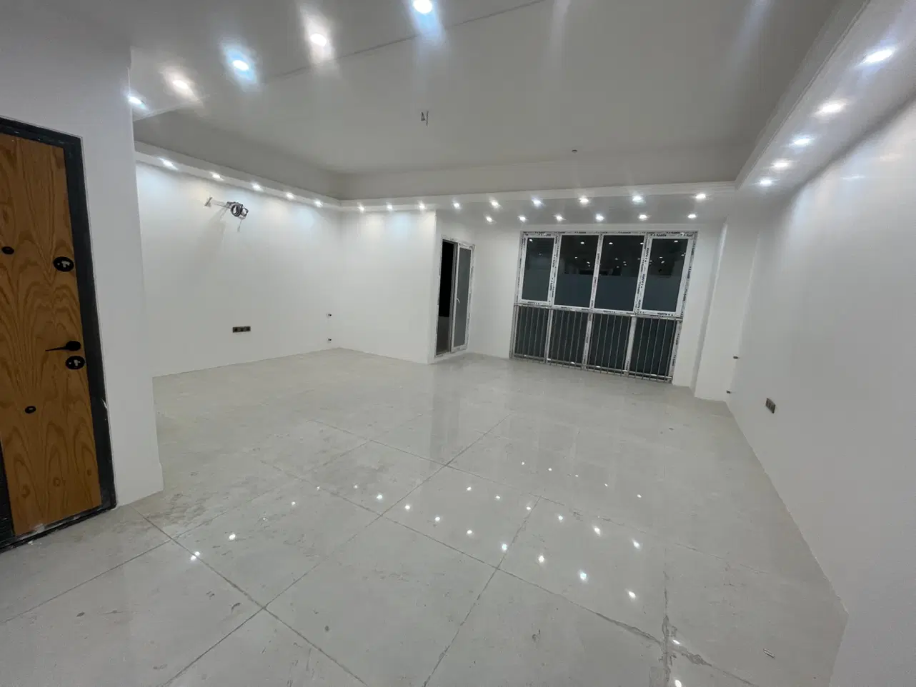 آپارتمان ۱۸۵متر خیابان اسحاقی