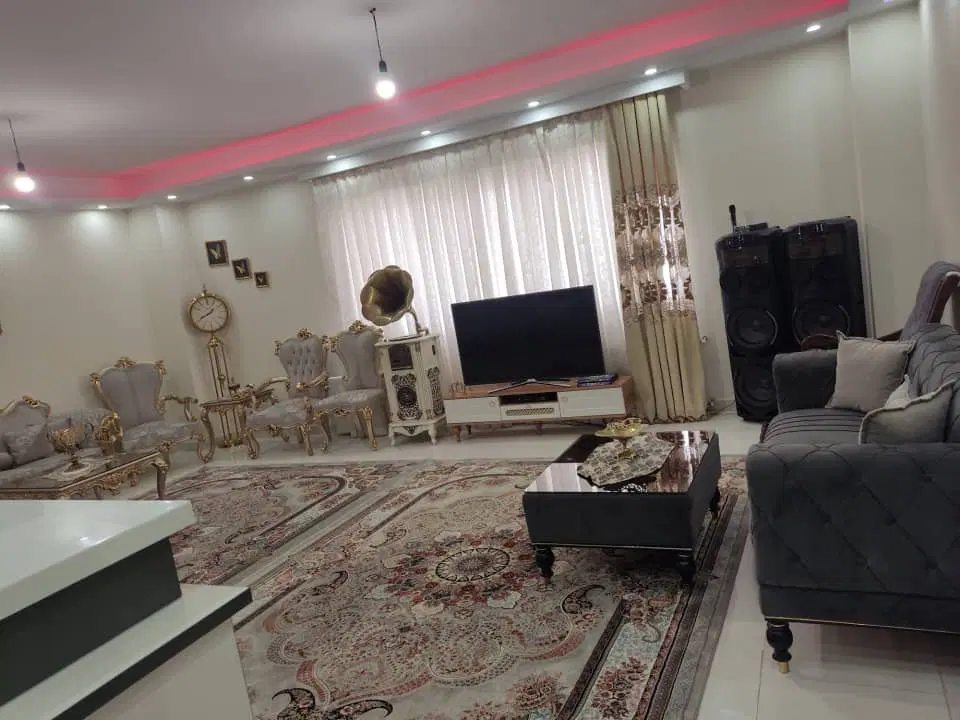 اجاره ۱۰۵ متری با ۲۰ متر تراس فاز ۸ پردیس محله یک