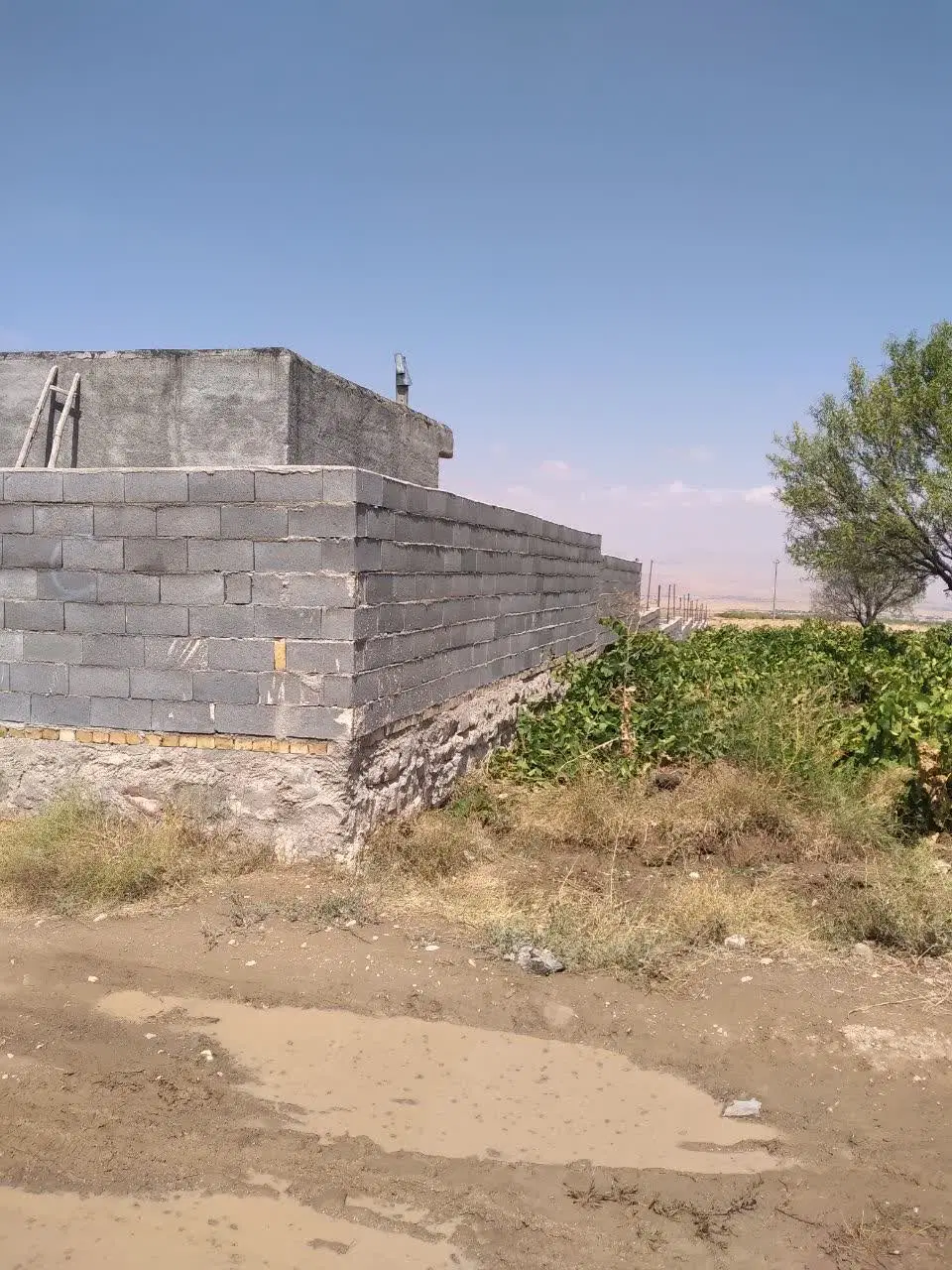 باغ ویلا ۹۰۰ متری قوچان