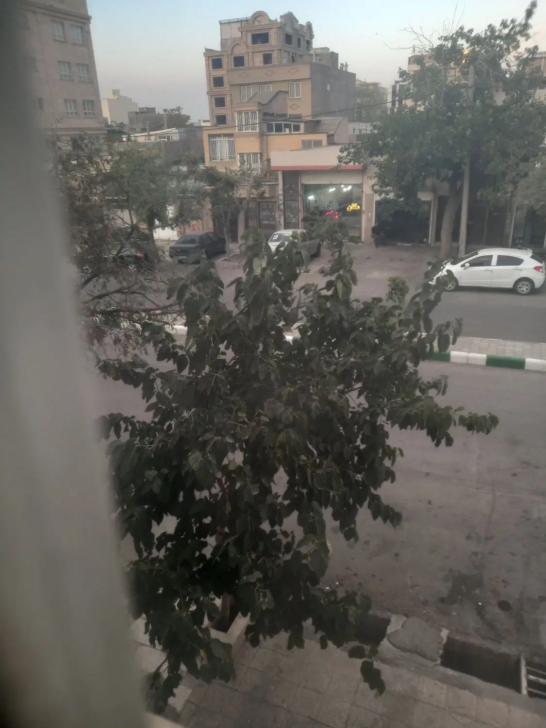 رهن و اجاره مغازه ۳۰ متری