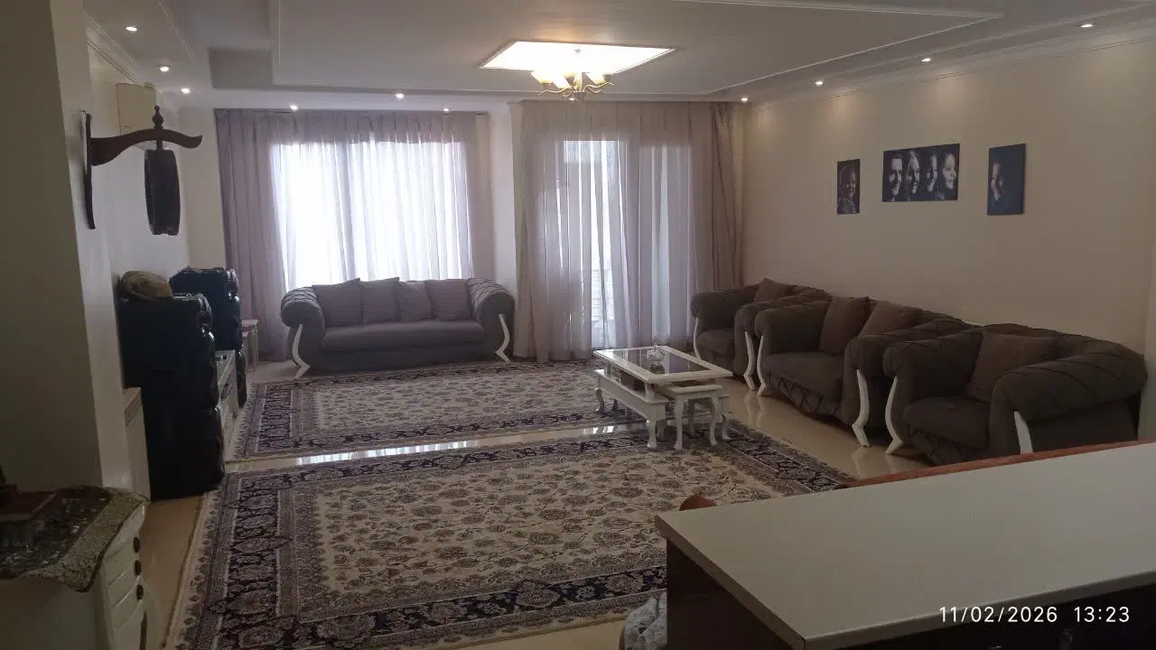 واحد 102 متری شیک رودهن دکتر حسابی