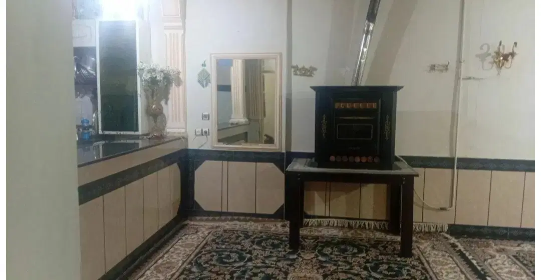 منزل مسکونی دارایی انتهای رز6 خ سرافراز