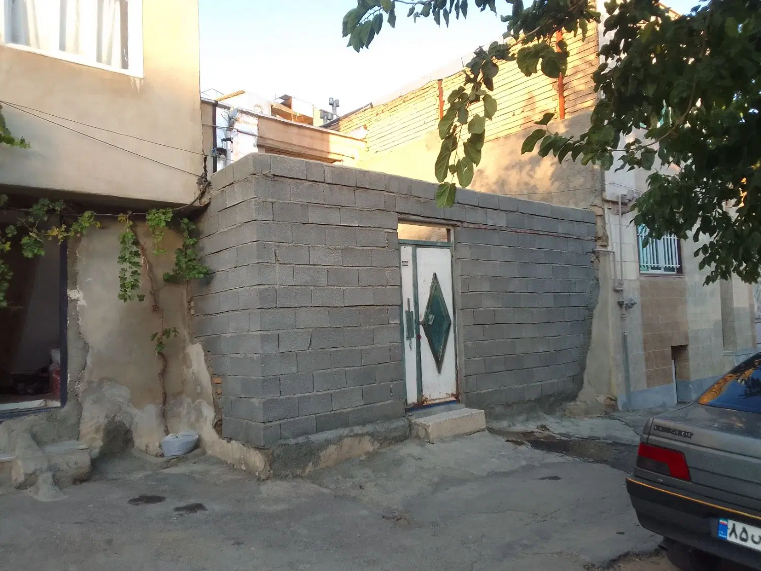خانه کلنگی ۸۰متری کانی کوزله