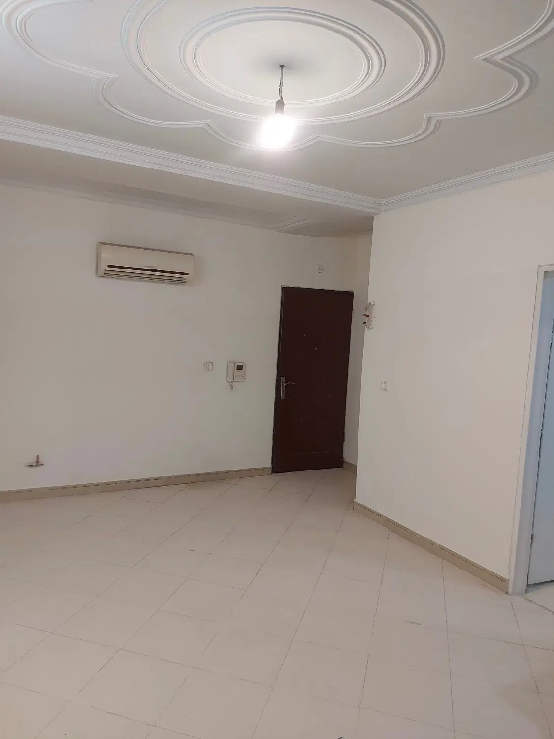 ۴۶ متری بسیار خوش نقشه خ مقدم