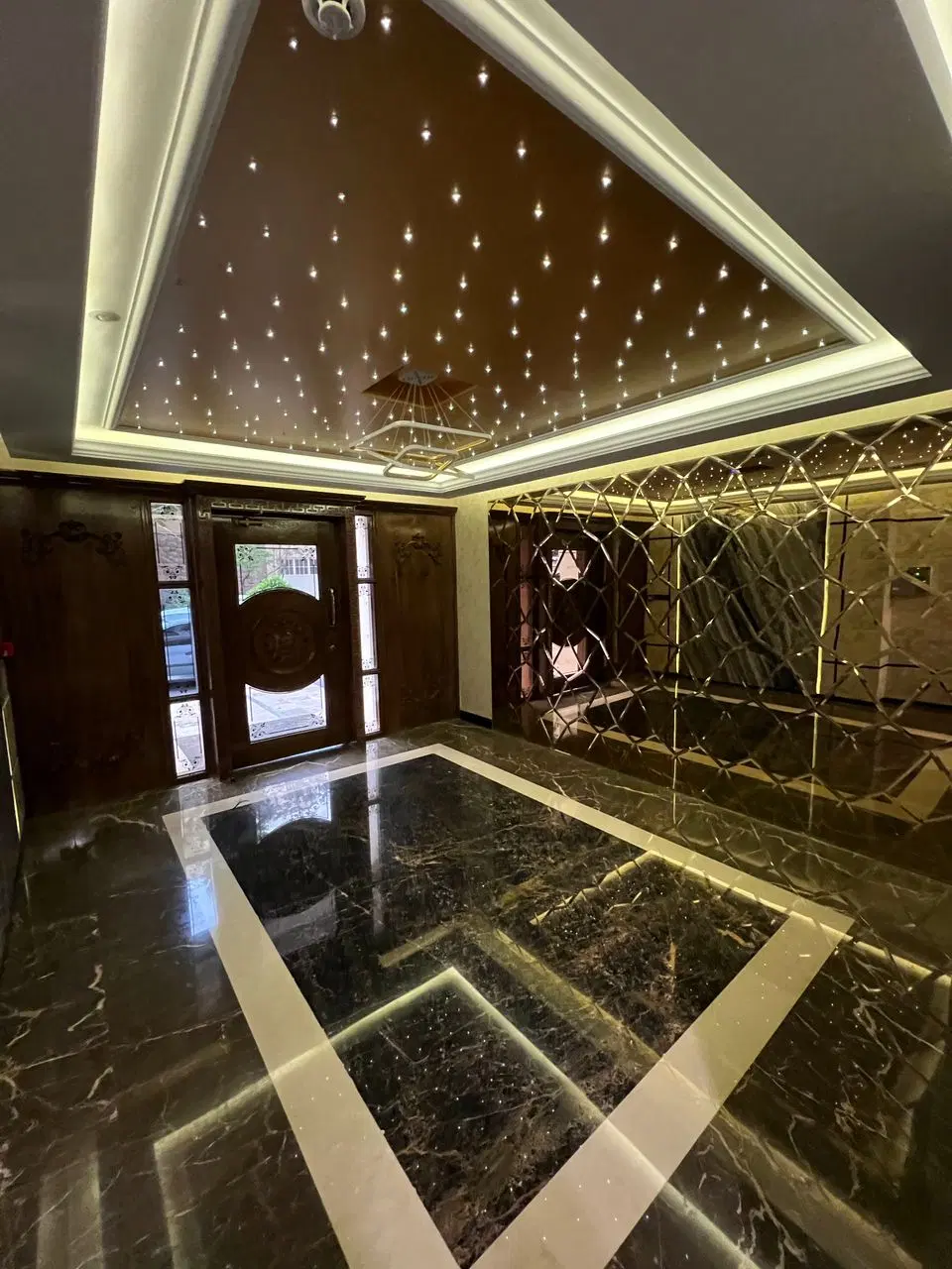 ۱۴۰ متر ۳ خواب مشاعات آبی فعال سعادت‌آباد مروارید