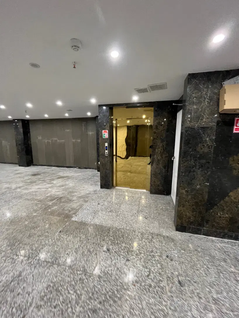 اپارتمان ۱۱۲ متری پارگبنگ سندی واحد جلو