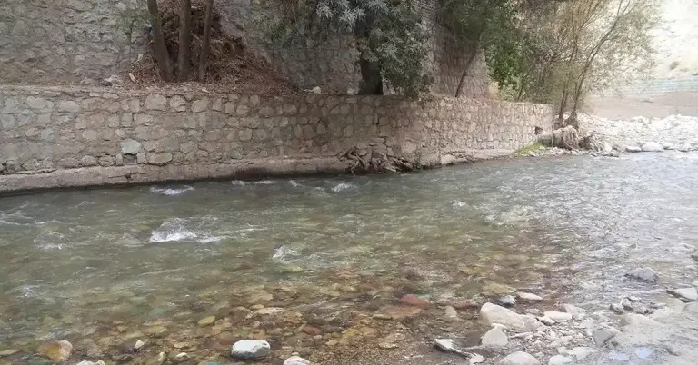 خانه دربست بر رودخانه فشم روزانه ماهانه سالانه