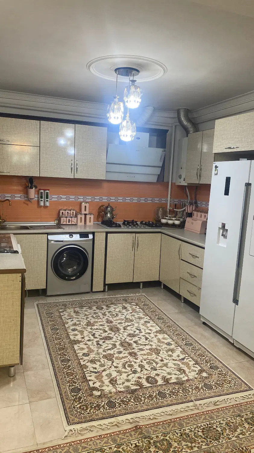 آپارتمان کوچه حسینی پناه بر اصلی ،پارکینگ اختصاصی