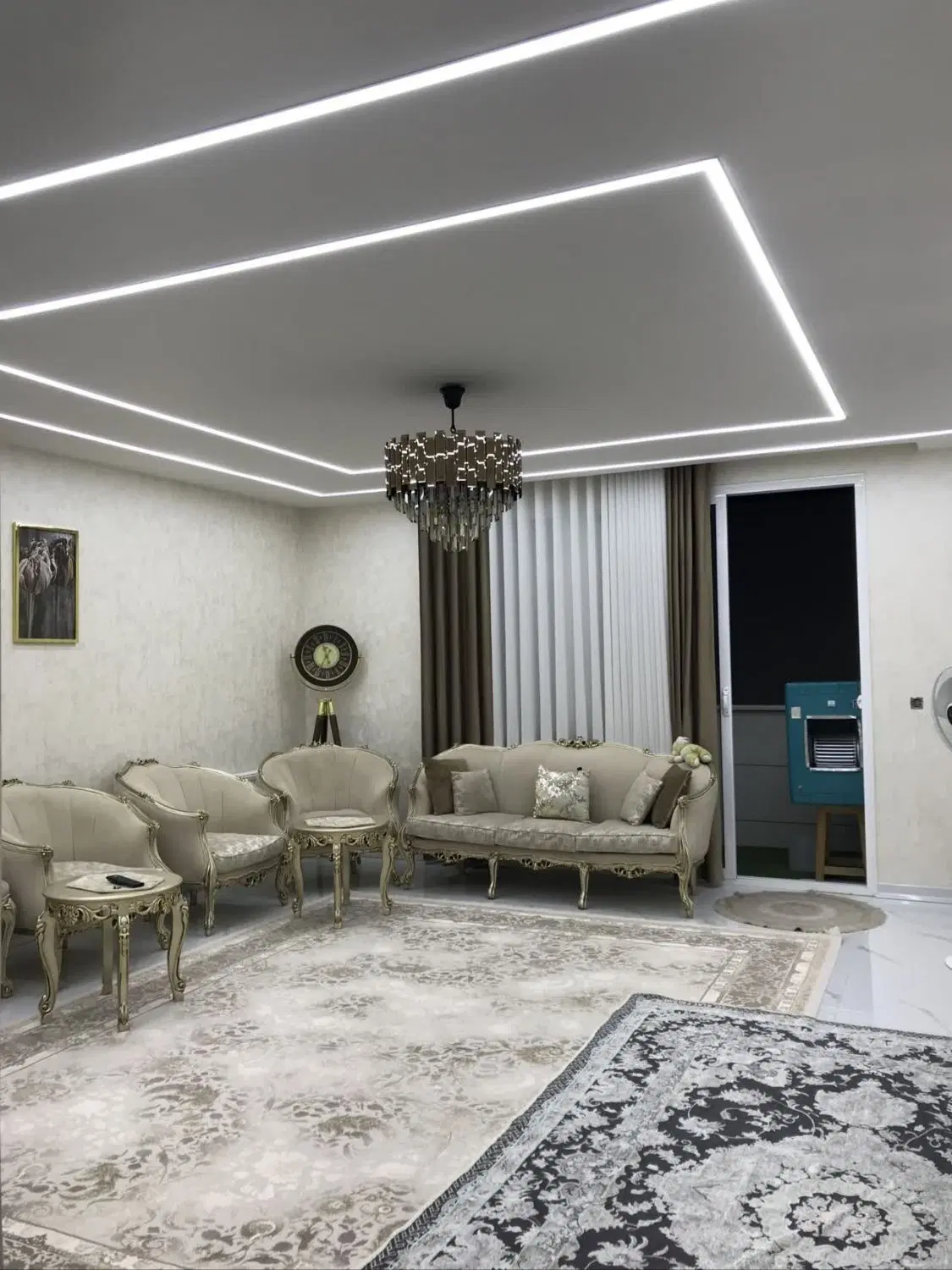 فروش آپارتمان اطشاران تک واحد