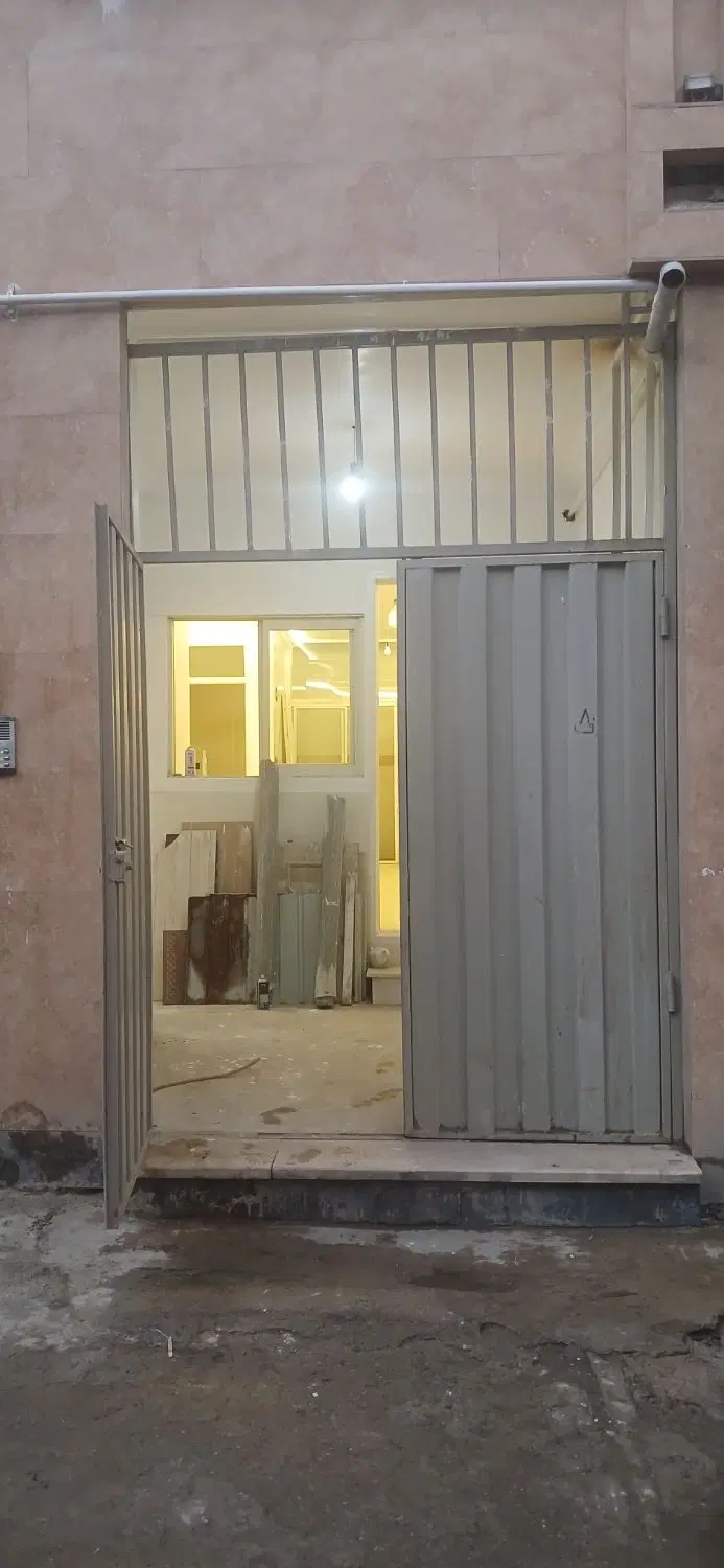 همکف ۶۵ متری خام نوساز