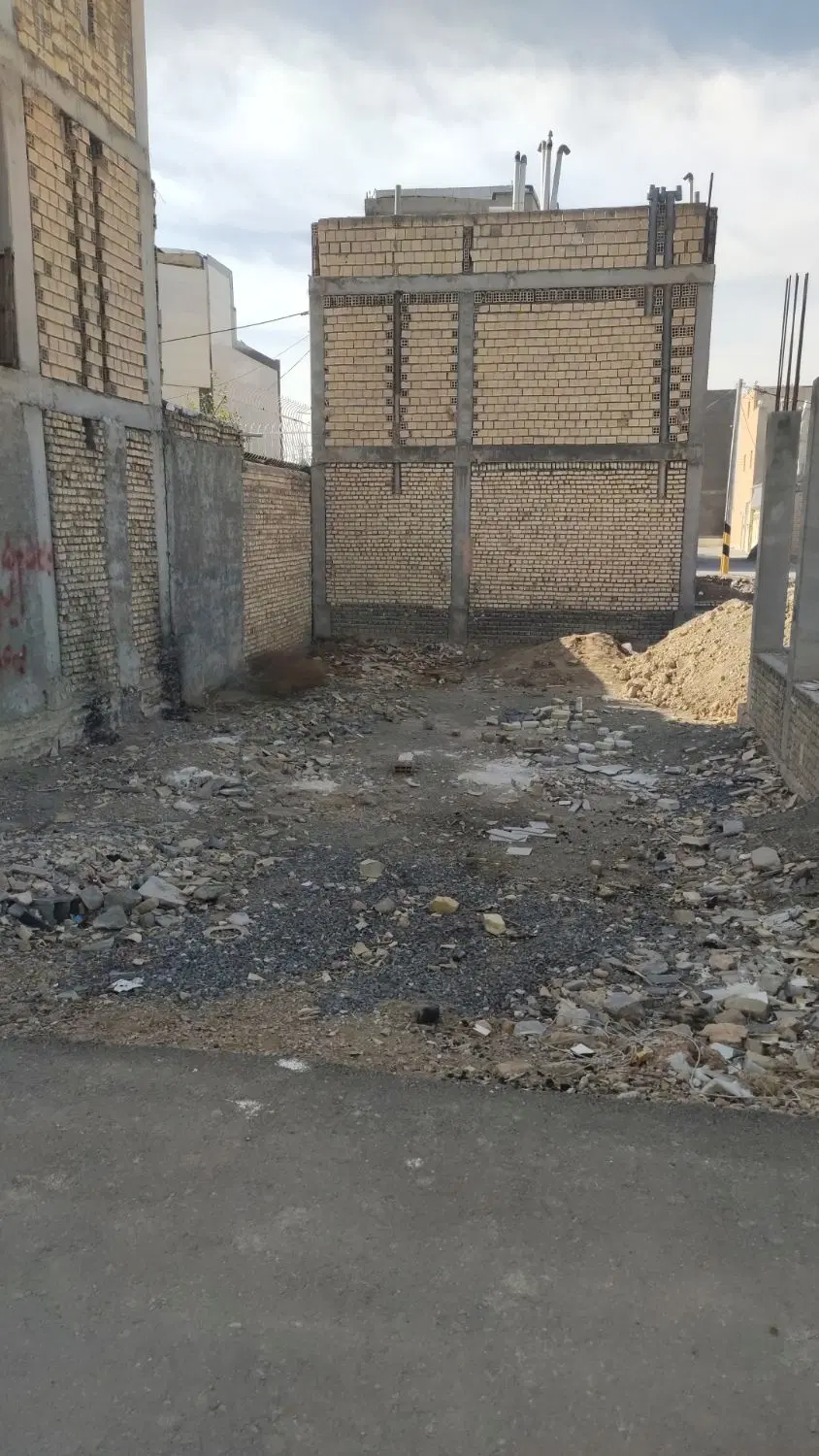 زمین مسکونی با مجوز ساخت