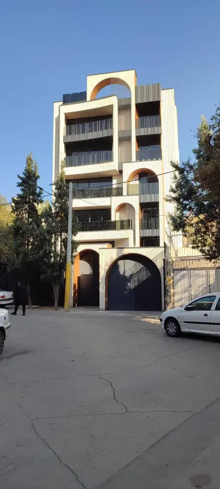 آپارتمان ۹۰متری ط پنجم
