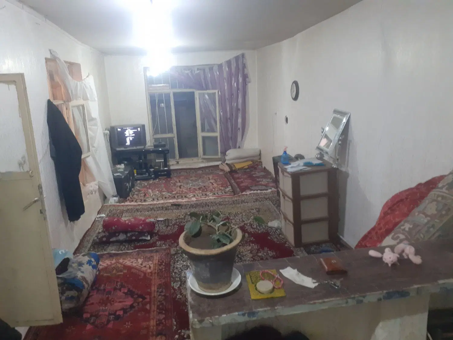 یک‌باب‌حیاط‌مسکونی‌‌درآخرمالازینال‌‌‌دربند‌جمشید
