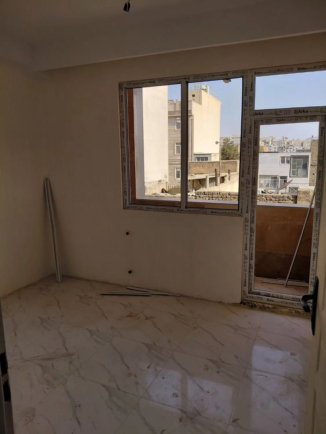 اپارتمان نوساز کلید نخودره 85 متری