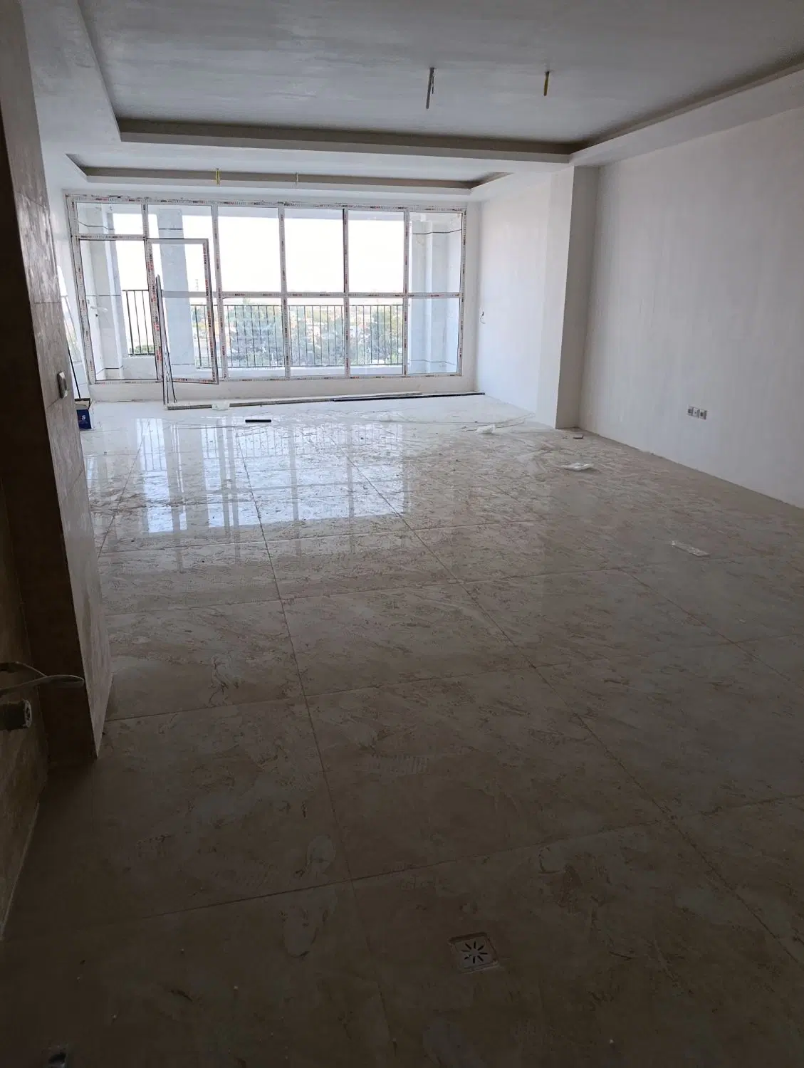 آپارتمان 150 متری سه خواب گلستان (املاک سازه)
