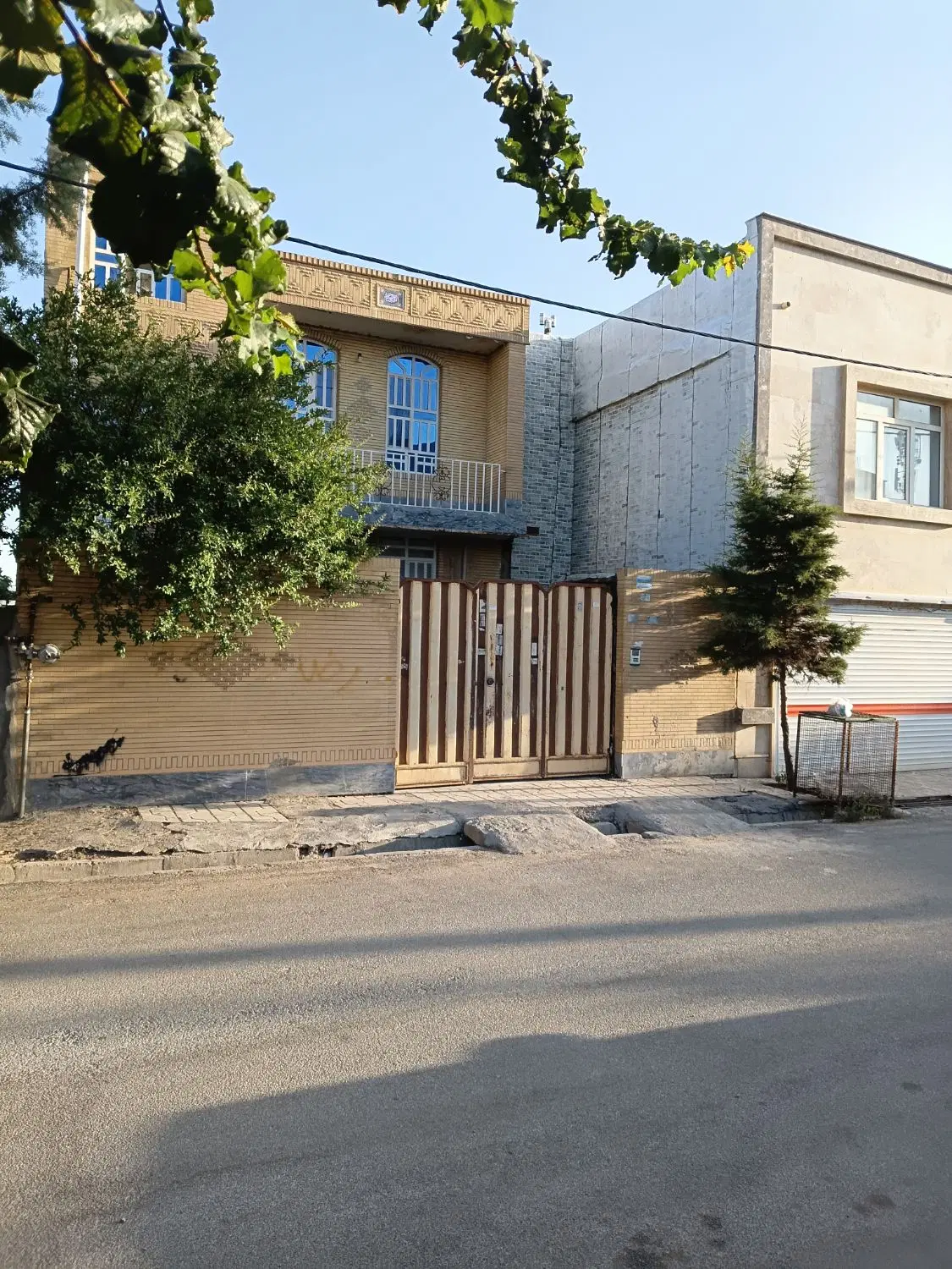 عدل ۴ یک خوابه ۷۵ متری