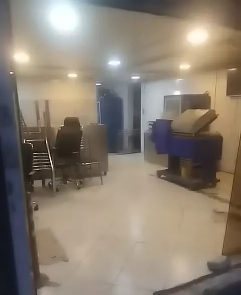 مغازه تهیه غذا با کلیه لوازم وجواز