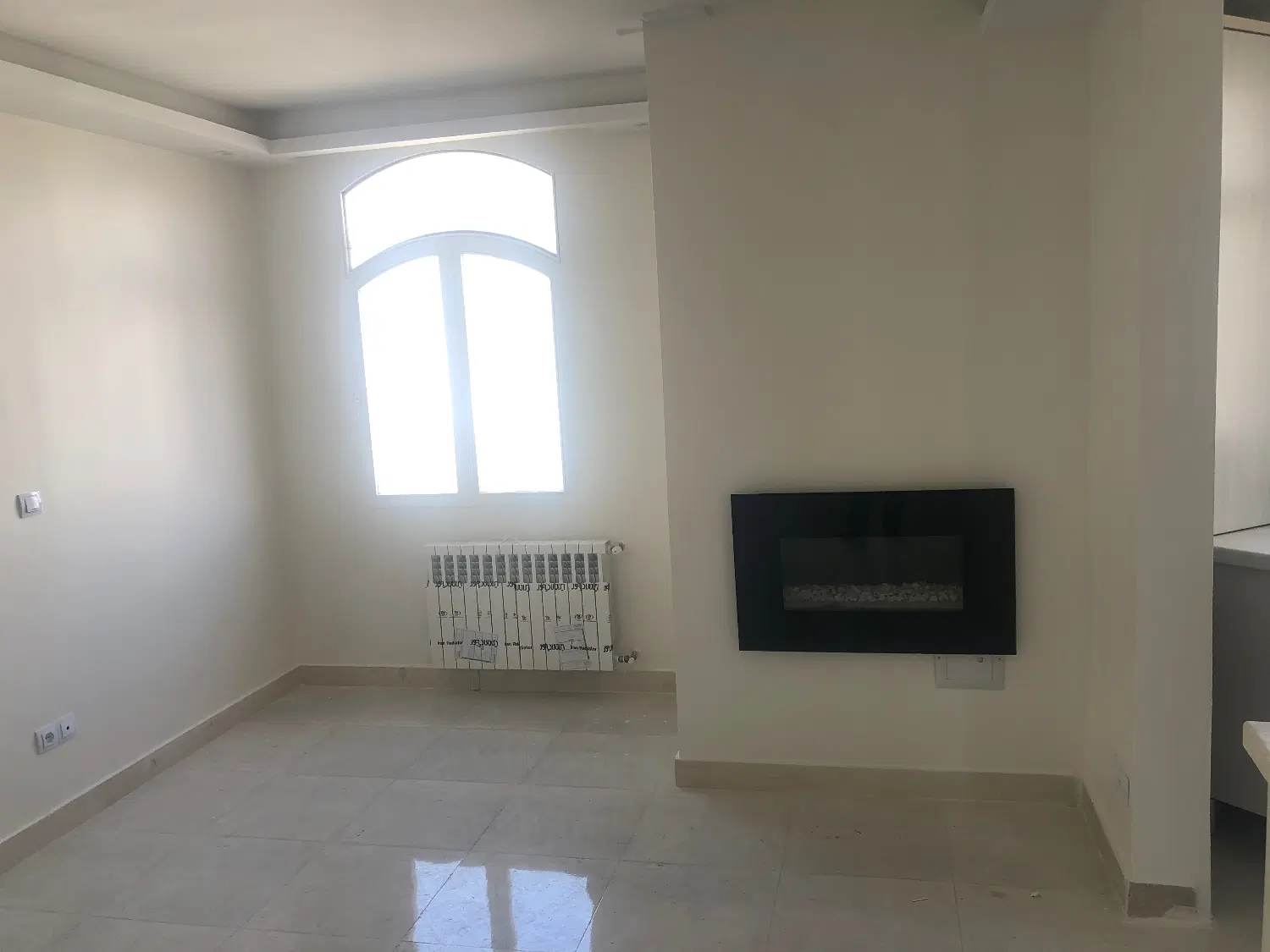 آپارتمان شیک و تمیز
