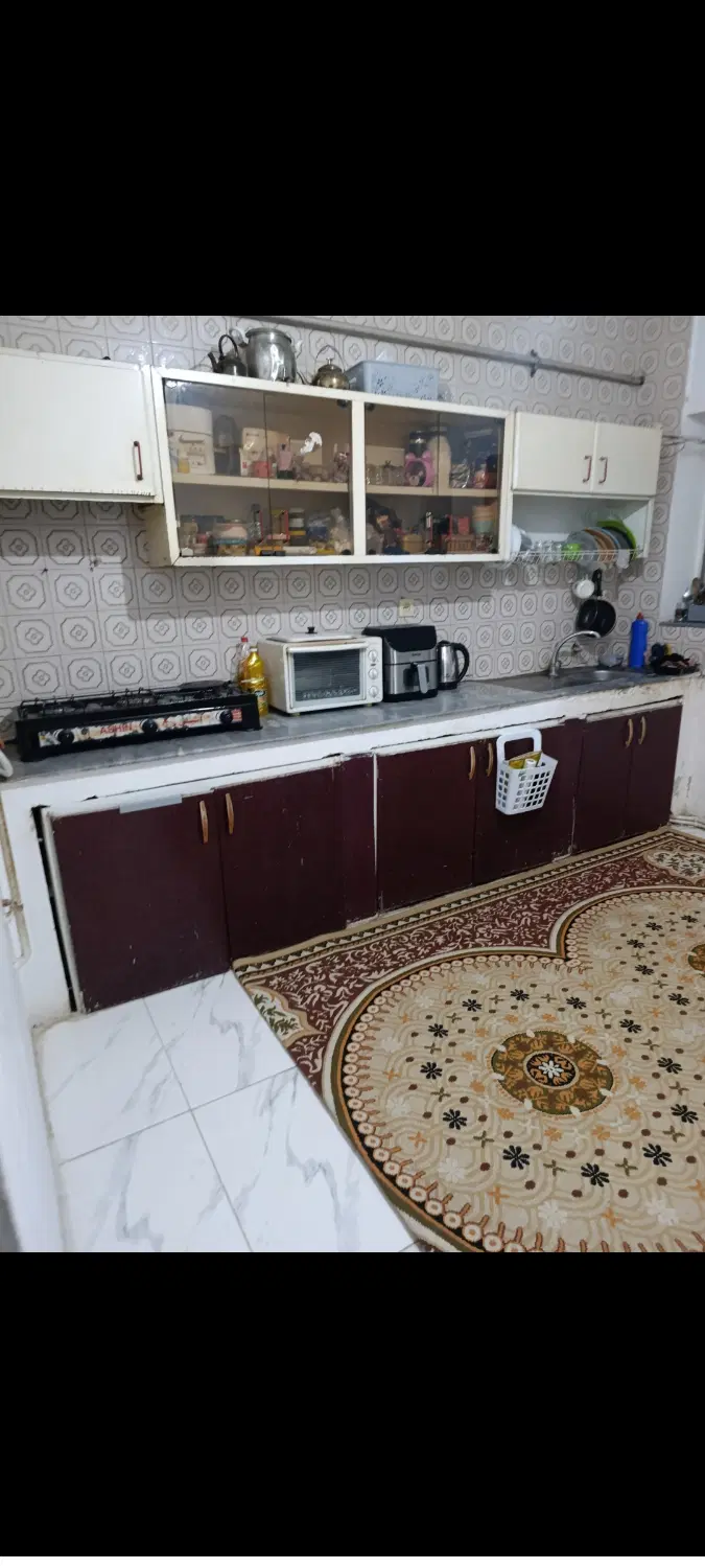 خانم هستم و همخونه خانم میخوام