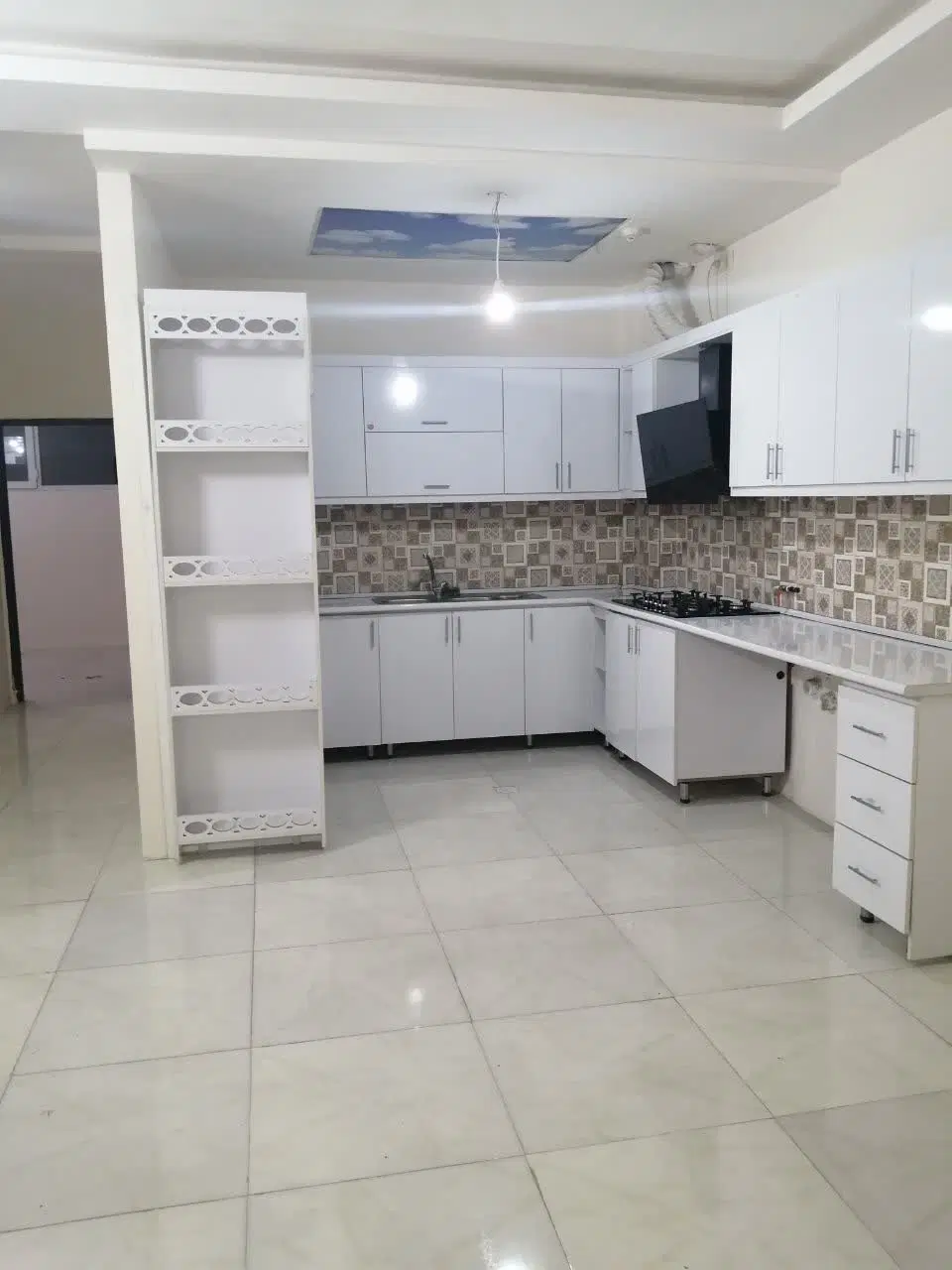 ۱۰۵ متری اقدسیه