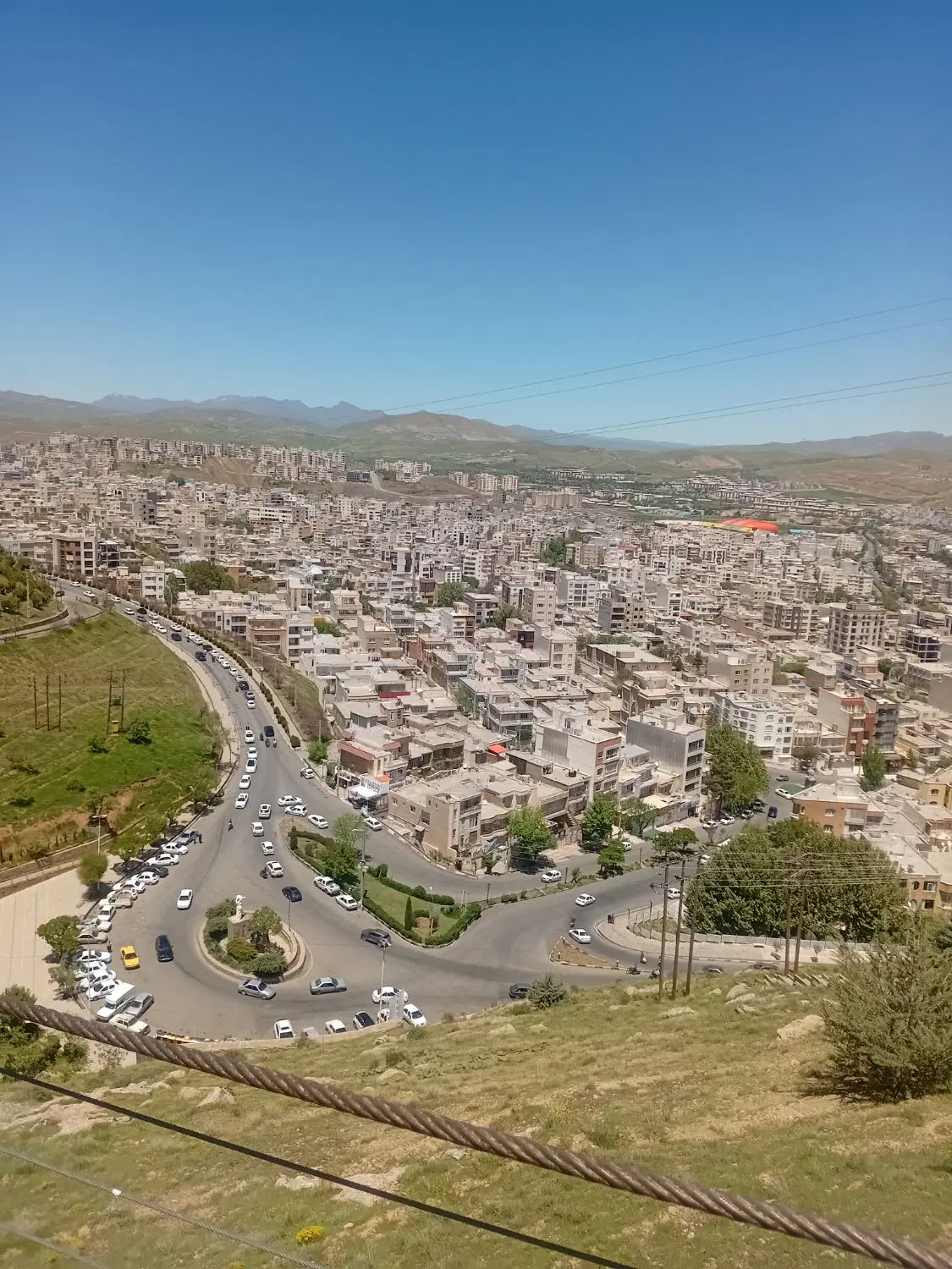 واحد ویلایی در جلال ۷۲  حسابی ۴۹معلم ۵۳