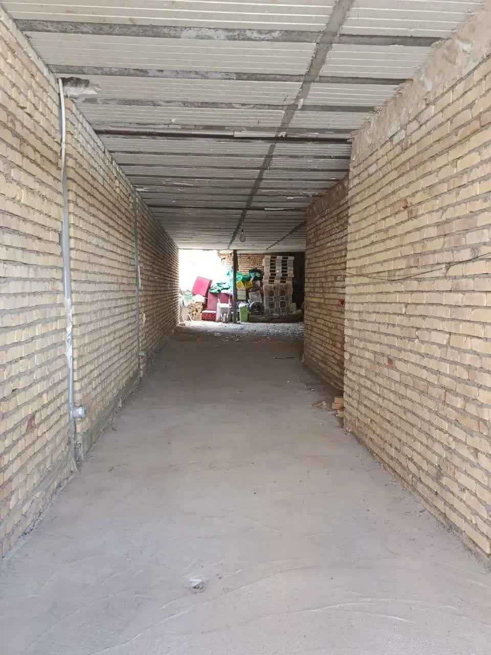 اجاره منزل نیمه کاره جهت انباری