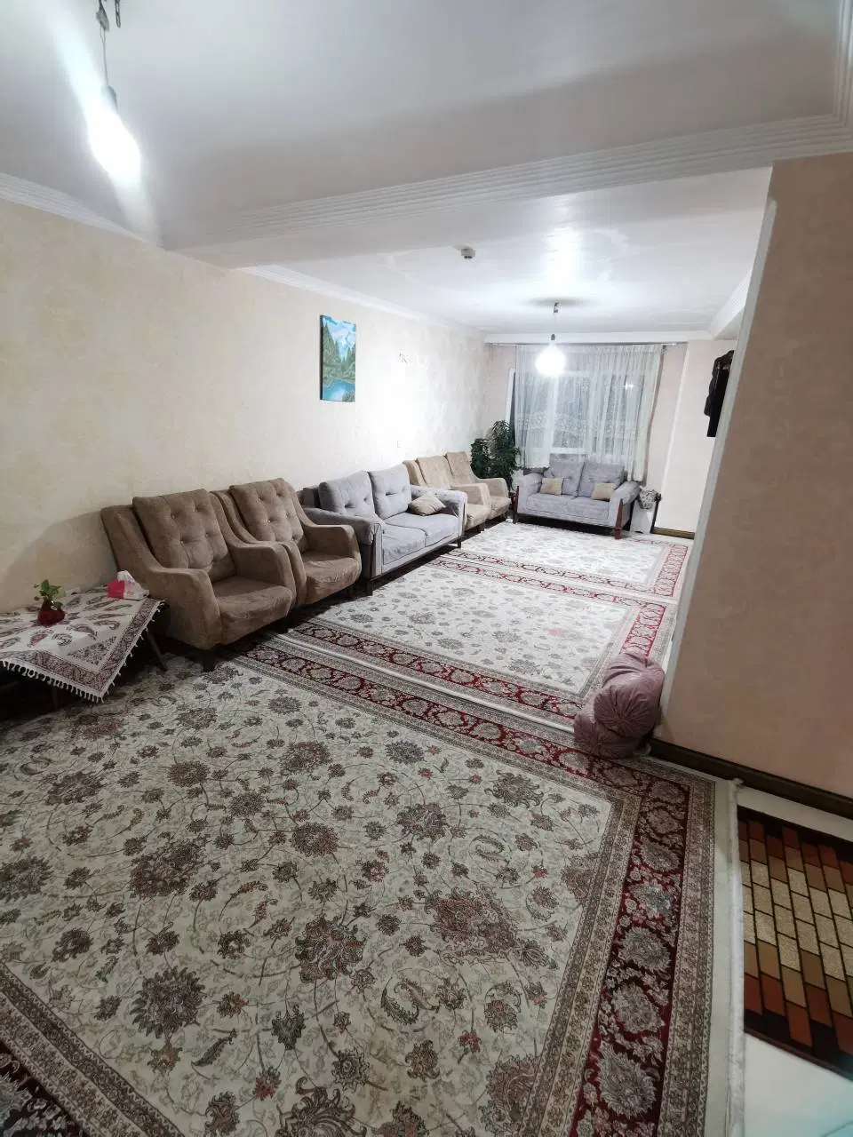 ۹۰متری با پارکینگ و آسانسور