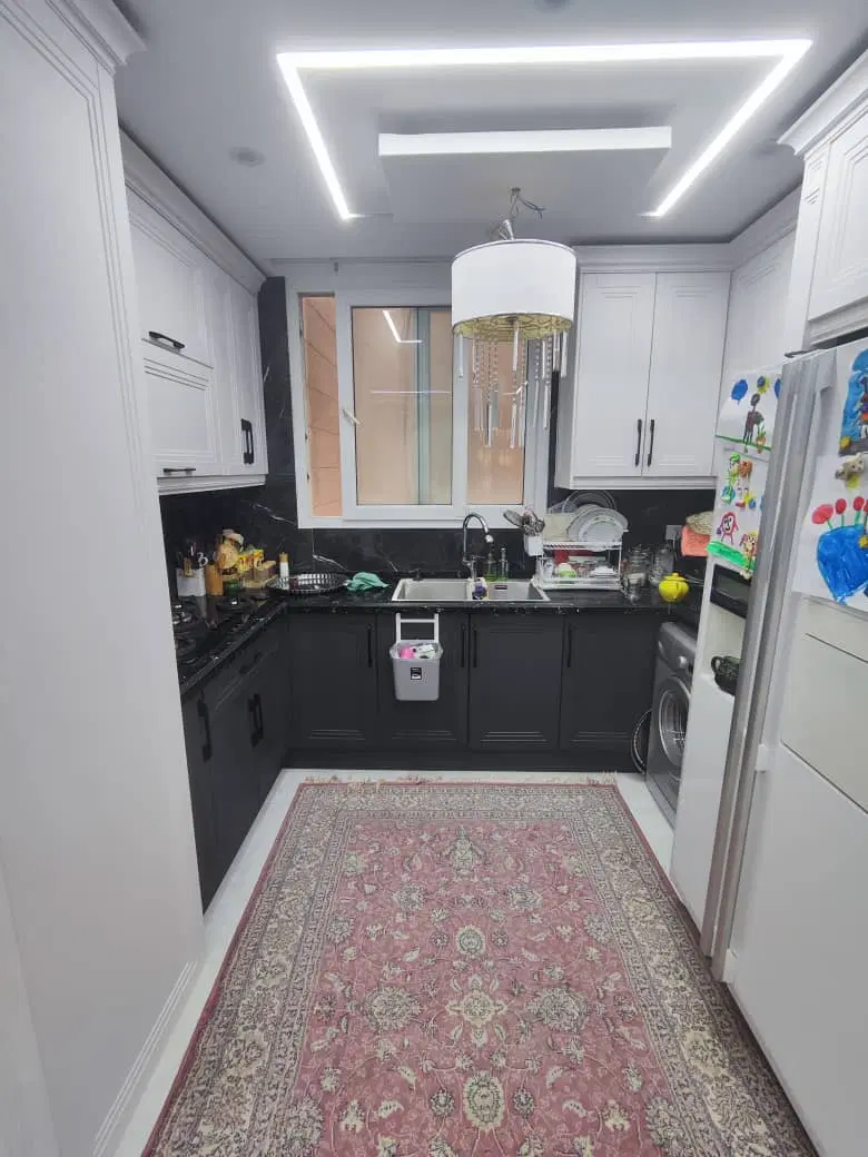 آپارتمان ۸۰ متری پونک ایران زمین شمالی
