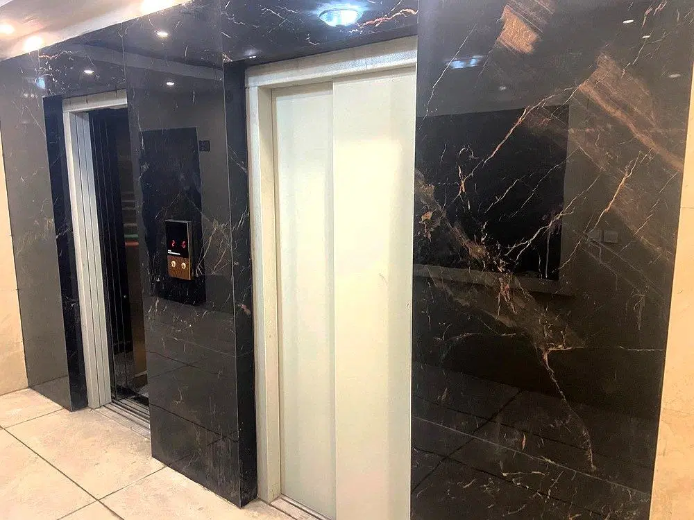 واحد ۱۰۷ متری نوساز خیابان گلزار