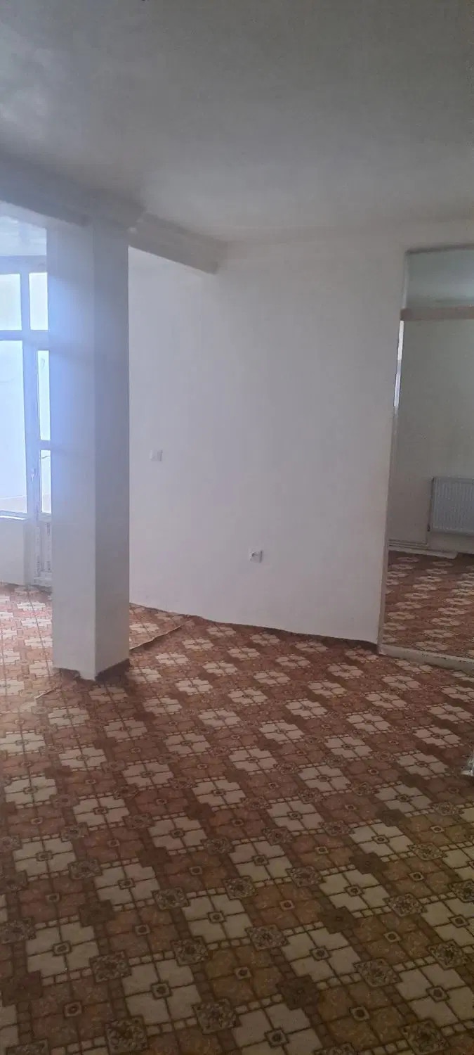 واحد طبقه دوم در عباسی 24متری شفیع زاده