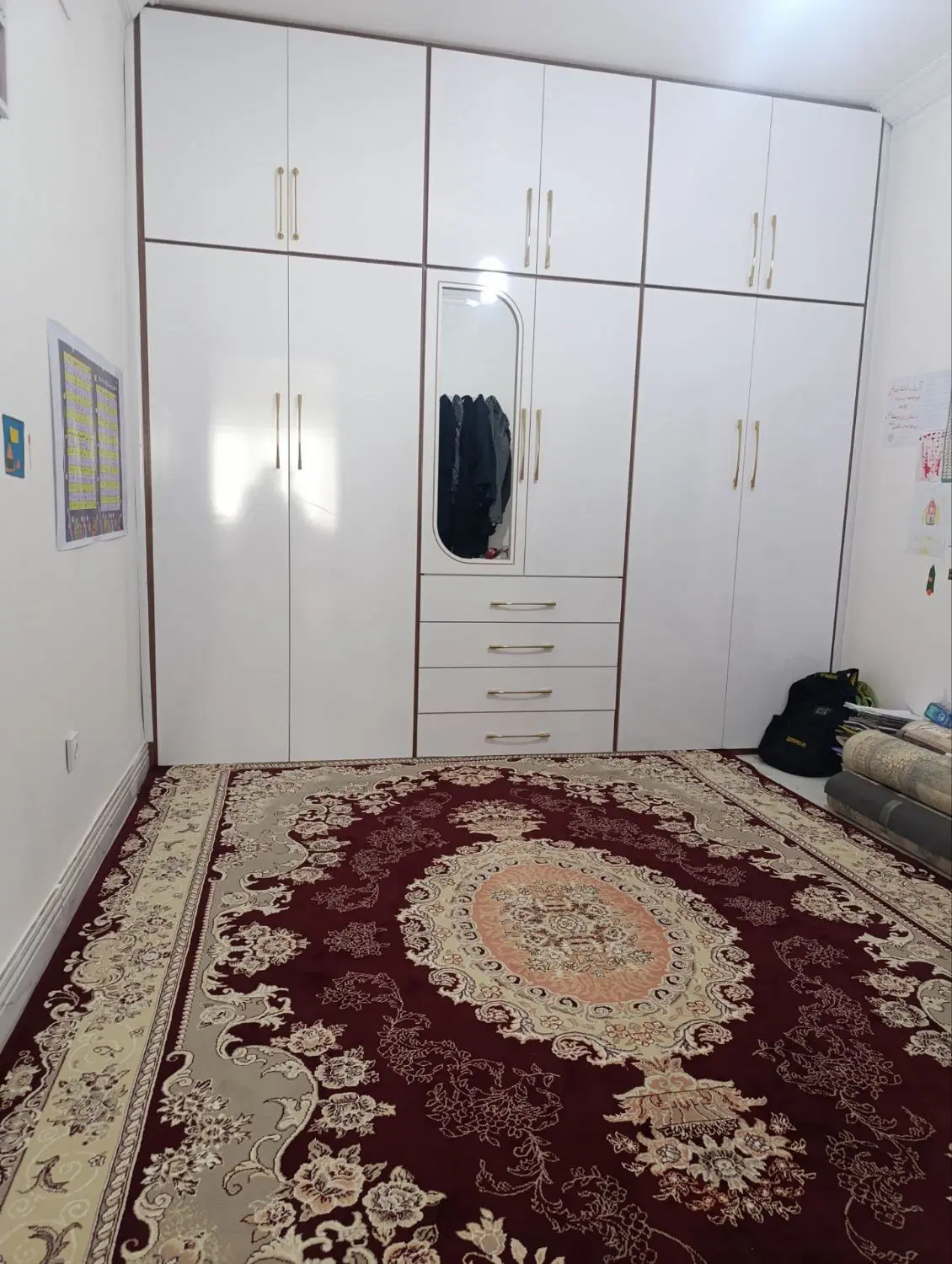یک واحد مسکونی