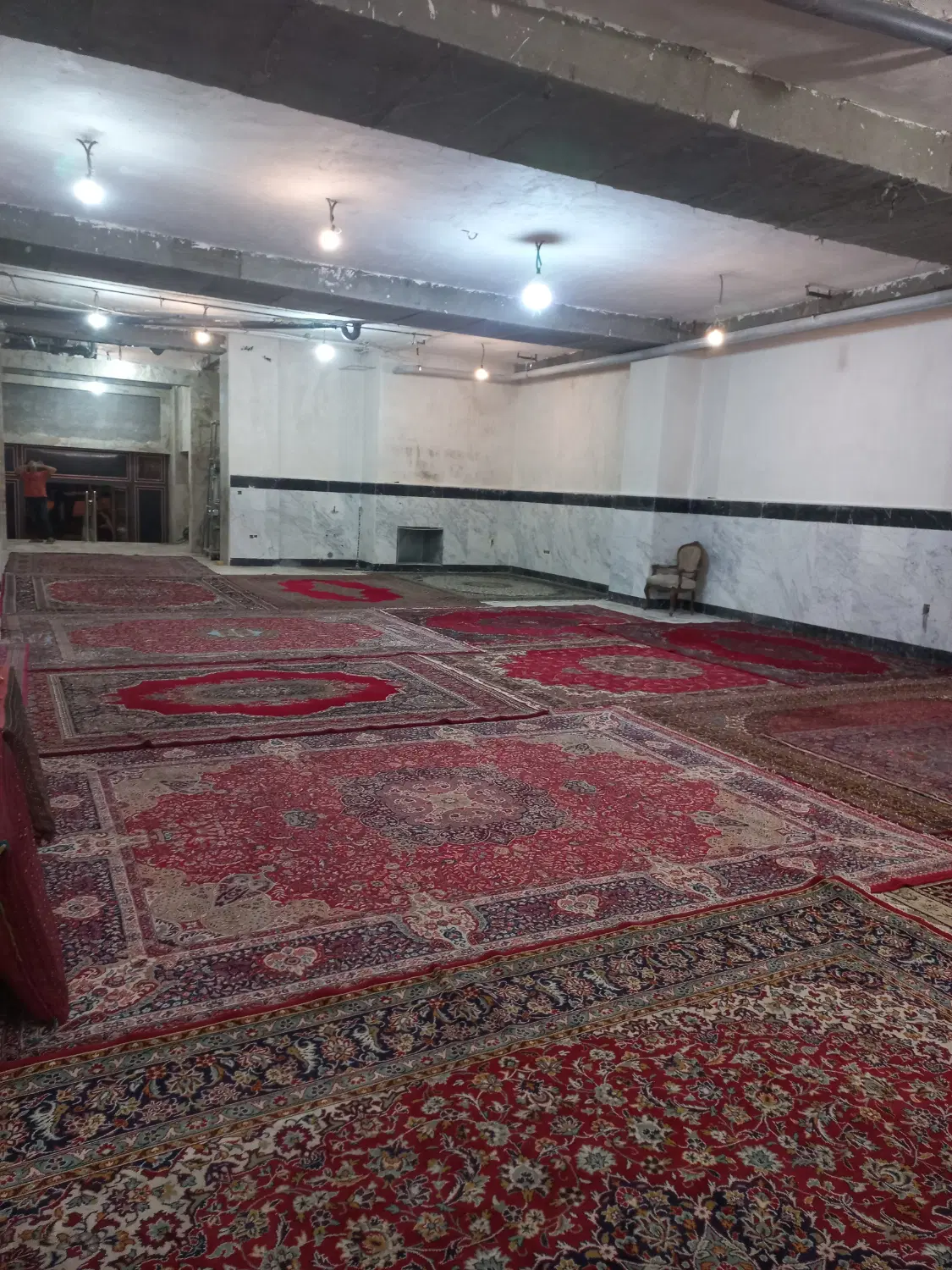 اجاره ۲۰۰متر سالن